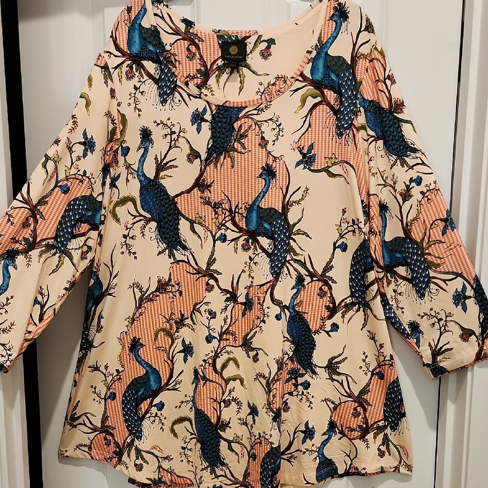 NEW JM Collection Peacock Print Soft And Flowing Top 3x